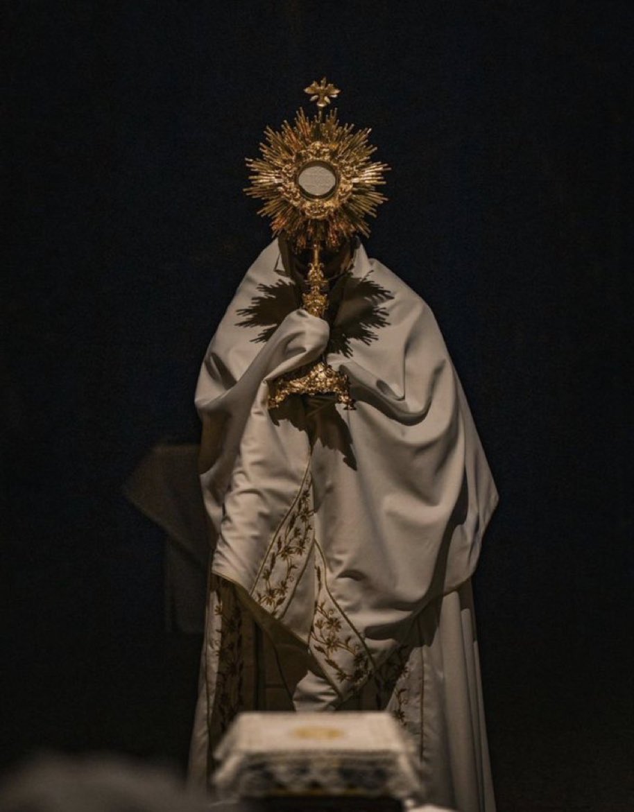 !! ALABAD Y BENDECID AL SEÑOR !!