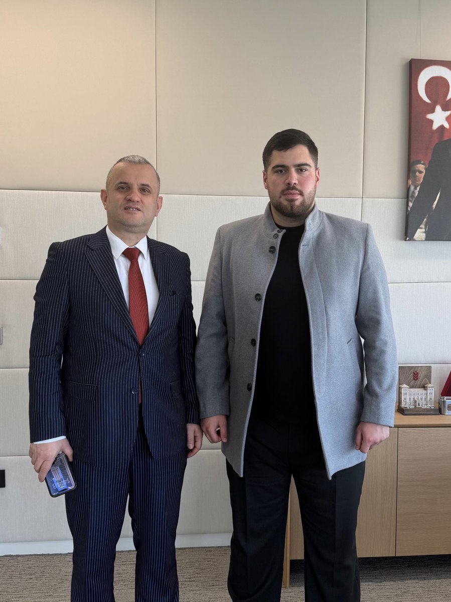 Ziraat Bankası Yönetim Hizmetleri Daire Başkanı Değerli Abim Abdülkerim Kaval 'a Misafirperverliği İçin Teşekkür Ederim