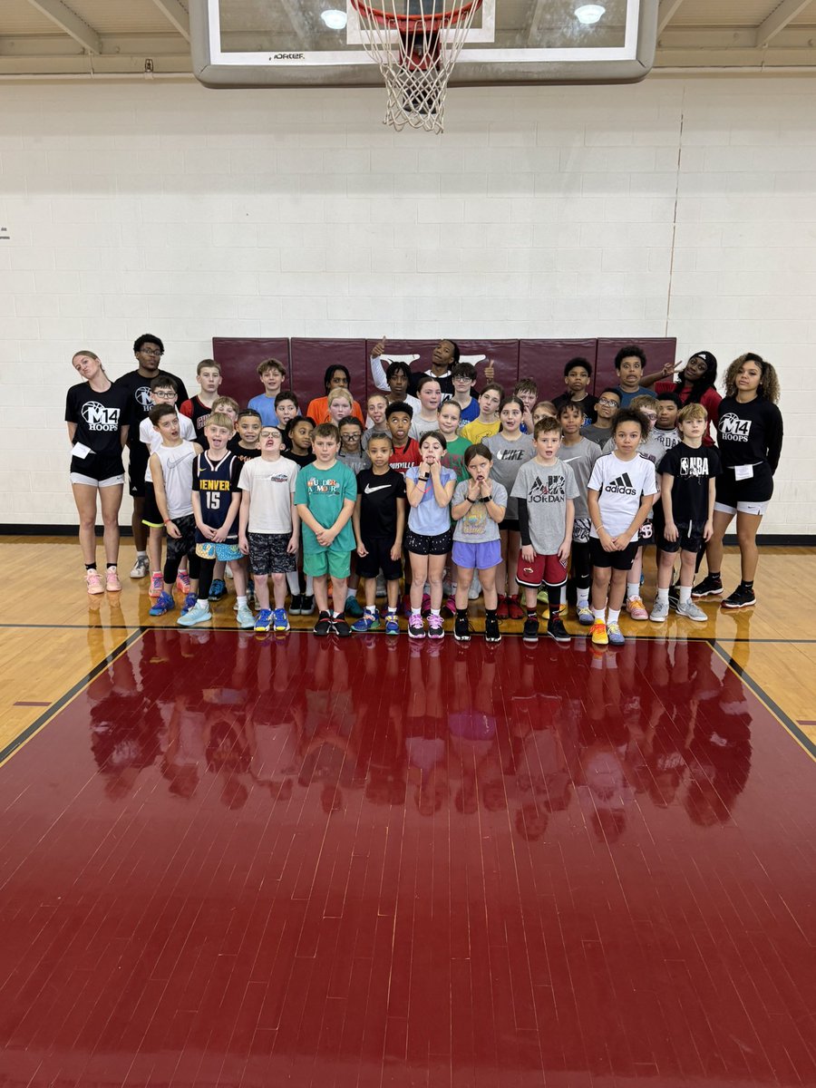 M14HoopsLou's tweet image. Presidents’ Day but we were leading from the GYM! 💪🏽🇺🇸

A lot of energy. A lot of work. A lot of goals.
The youth showed up and showed out — and we’re just getting started.

Spring season loading… 🎯🏀
See you in the gym soon‼️

#M14Hoops
#RepThe14
#traininghastotranslate