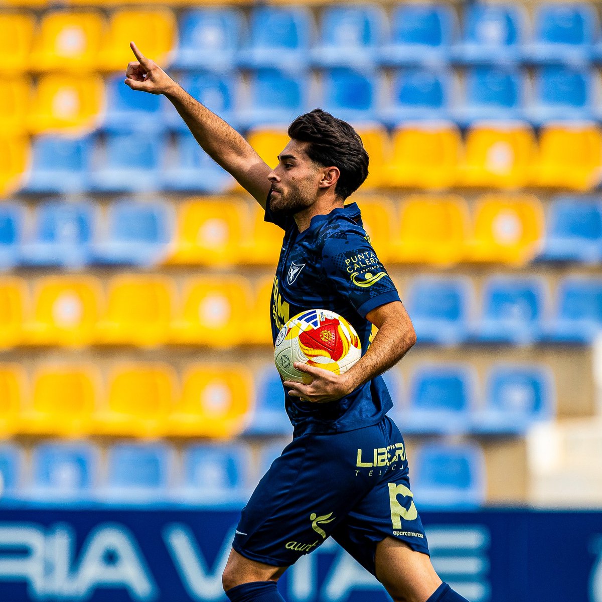UCAMMurciaCF's tweet photo. 😮‍💨 Otro gran partido de don @Albertoosoto10 (da igual cuándo leas esto).

#UCAMMurciaAlmeríaB | Jornada 23 https://t.co/gtZaFNhQEi