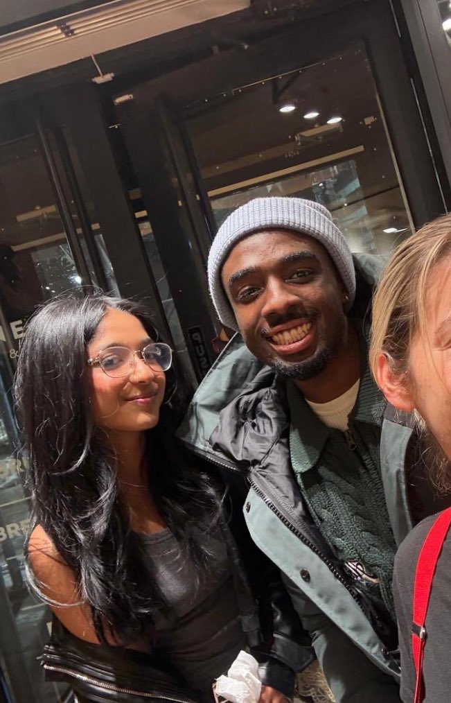 alanaxqz's tweet photo. MAITREYI RAMAKRISHNAN &amp; CALEB MCLAUGHLIN ??!?!? https://t.co/uHGtCKXOKG