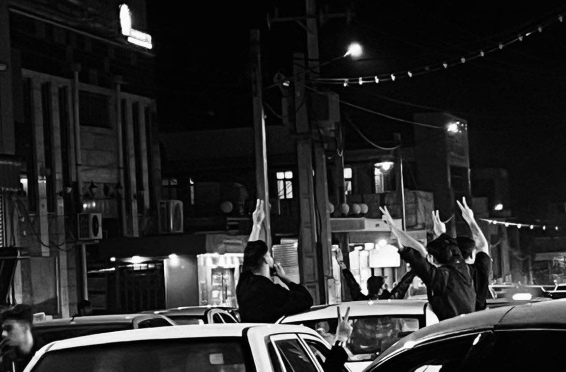 lesbunyra's tweet photo. URGENT: The city of #Abdanan in Iran is under siege Authorities have completely shut down the internet and mobile networks to suppress protests during the 40th-day memorial of those killed by the regime The world must not remain silent while another massacre is hidden in the dark https://t.co/Rhx0ckSl1y