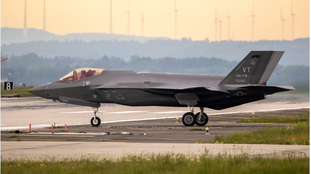 OffSideOfWorld's tweet image. 🚨 BREAKING 

🇺🇸 US Air Force Moves 18 More F-35A Fighters Toward the Middle East. It's a big day for US - Iran deal.