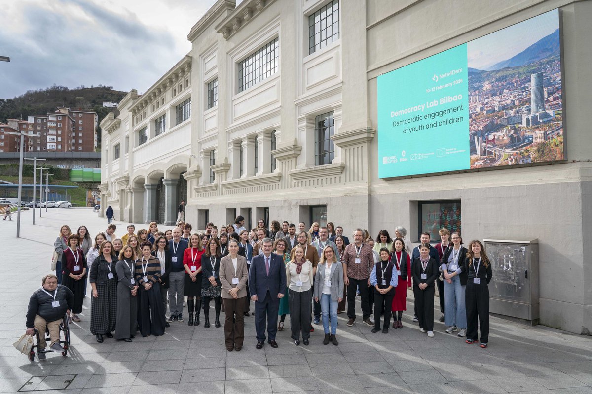 ItxasoErroteta's tweet photo. #Democracy Lab #Bilbao #laperrera #partaidetza #gazteria #participacion https://t.co/50xaaknGwS