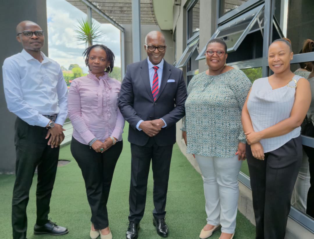 Business Eswatini CEO Nathie E. Dlamini describes newly appointed and seconded MVA Chief Executive Officer Khangeziwe Mabuza as a visionary leader who will transform the institution.swazilandnews.co.za/fundza.php?ngu…