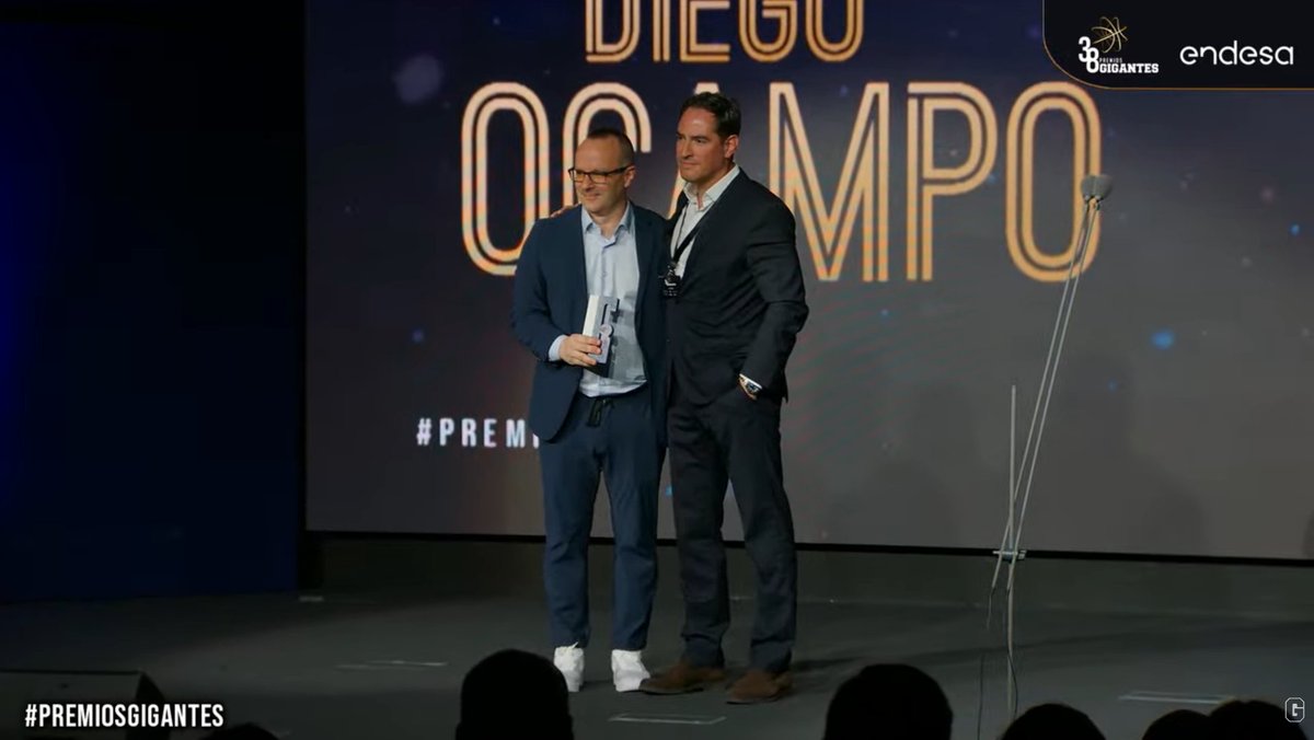 🏆Entrega el premio Jaume Alcover, Sales&amp;Marketing Director de <a href="/BAXI_ES/">BAXI</a>

#PremiosGigantes