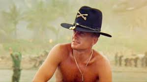 AngelCruzLIBROS's tweet image. Ha fallecido ROBERT DUVALL, actor genial. Tenía 95 años. Inolvidable en' El padrino' y  'Apocalypse Now'. Debutó en el cine en 'Matar a un ruiseñor', en un personaje clave, pero sin palabras. A mí me gustó mucho en 'Open Range'. Ganó el Oscar por 'Gracias y favores'. Un maestro.
