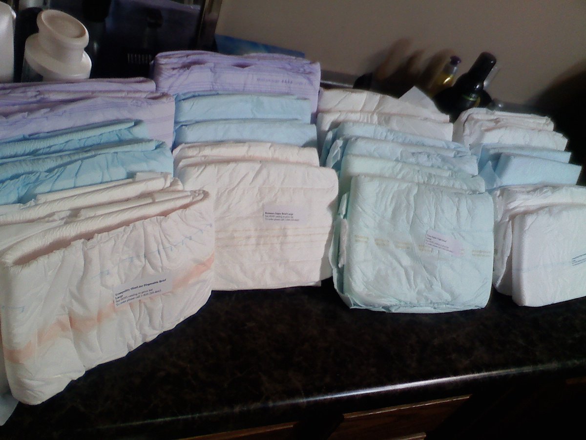 willdryson's tweet image. That's a #throwback stash pic, who got #supplies from hdis, back in the day they had multiple #diaper options, the selection is a bit lacking these days.