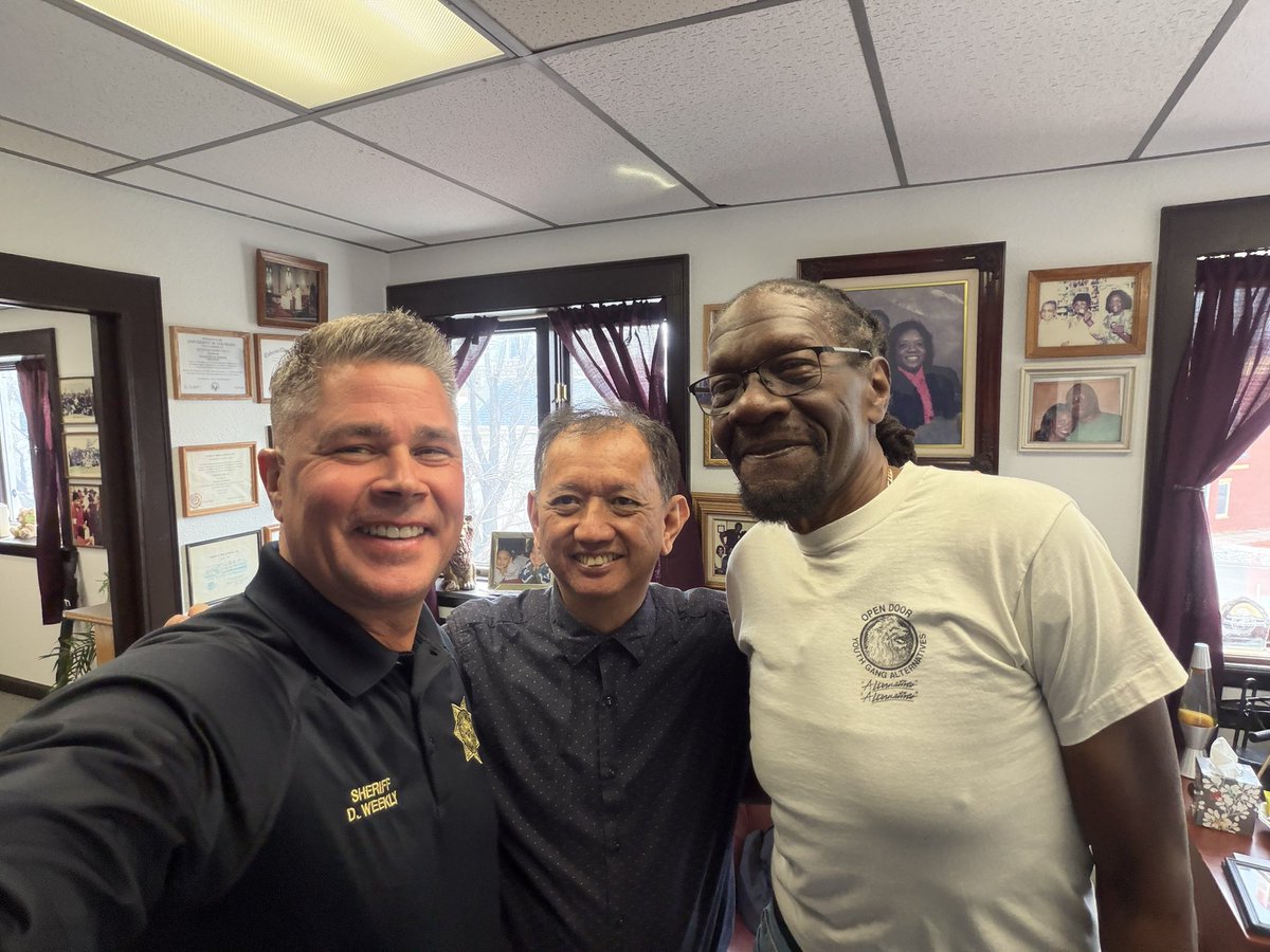 Sheriff Darren Weekly tweet media