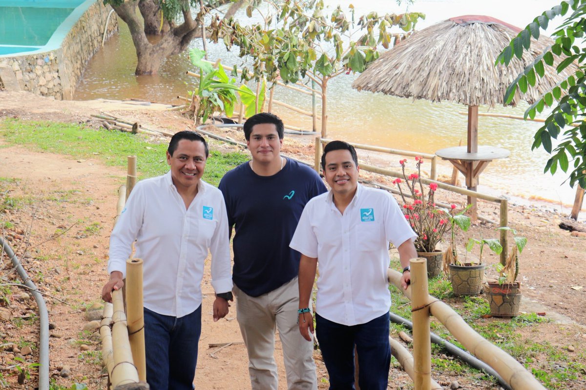 BersahinLopez's tweet photo. Las metas se consolidan en unidad, equipo y recorriendo municipio por municipio.
Que tengan un excelente inicio de semana. Sigamos sumando esfuerzos para reconstruir #Oaxaca.
#MéxicoDesdeLoLocal #NuevaAlianzaOaxaca #Bersa https://t.co/ROgox7ZeLb