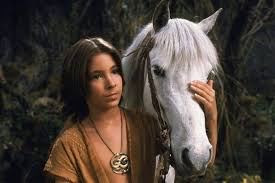 Acabo de ver un AI slop de Atreyu consiguiendo rescatar a Artax.

No entienden nada, no aprecian nada, no aprenden nada... y con la nada llega el lobo.