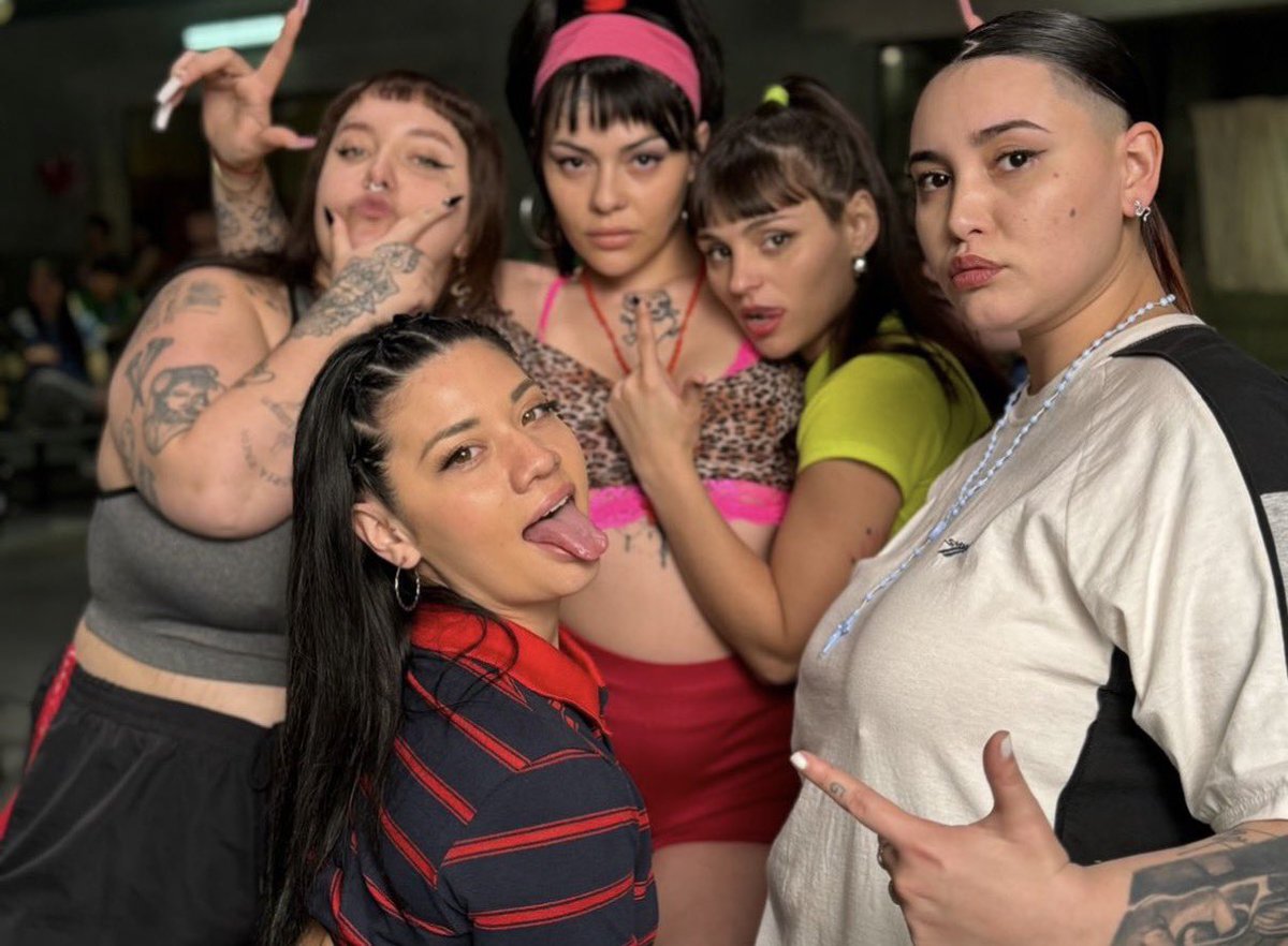 Yo las amo y las voy a defender siempre #EnElBarro