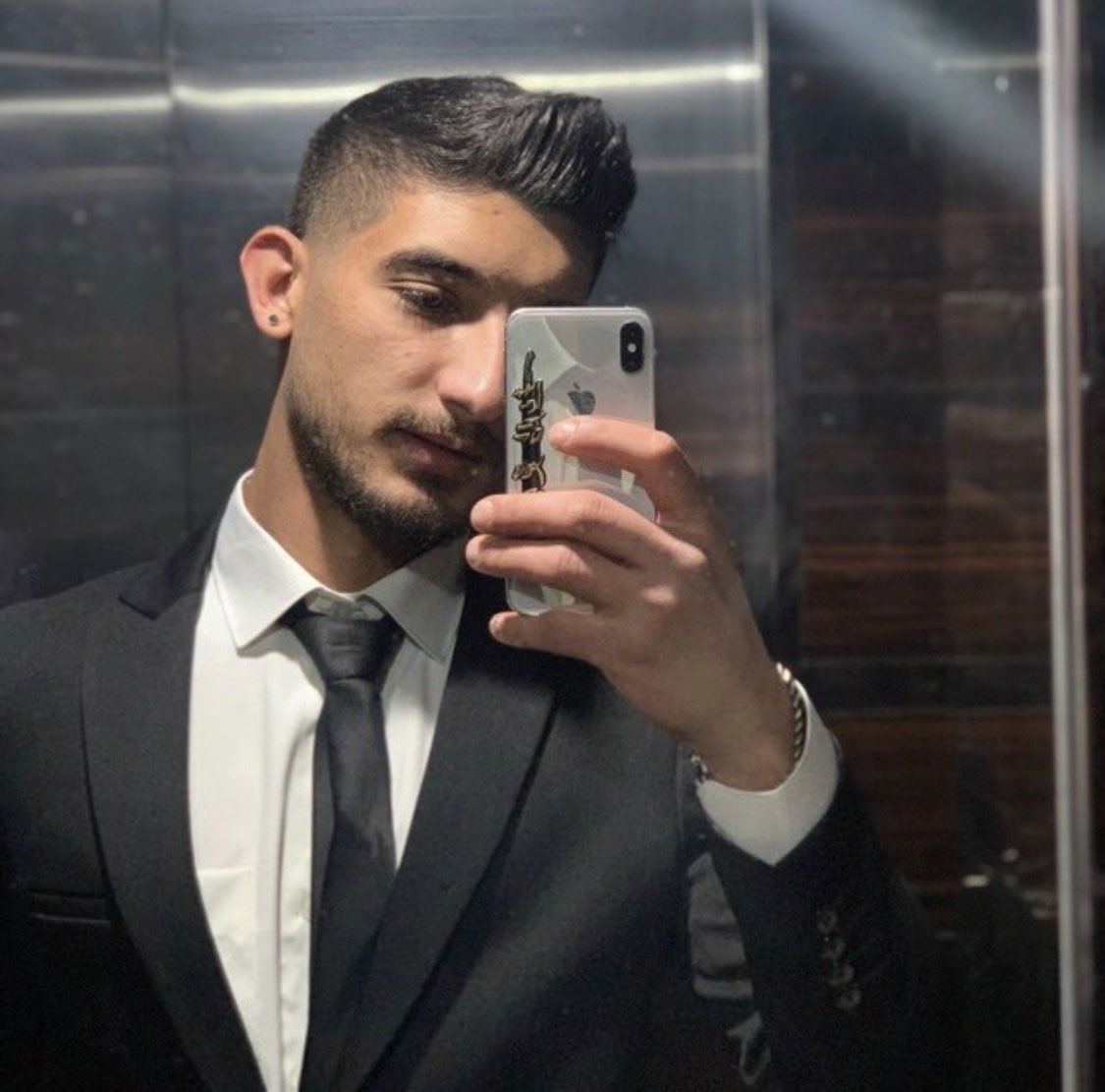 شاهین tweet media