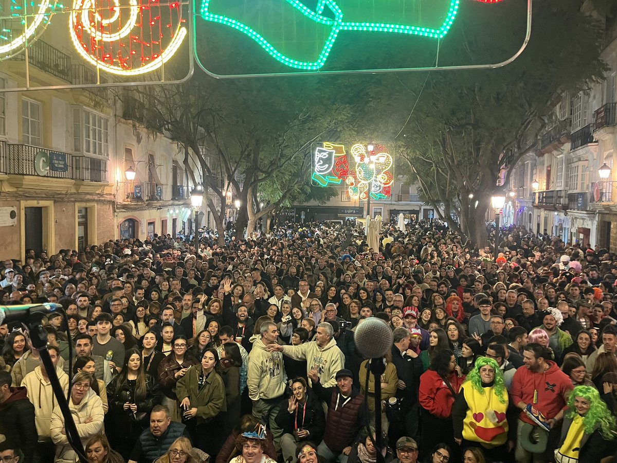 Acabo de cantar en el tablao del mentidero. Sueño cumplido. Gracias cadi!!!! ❤️