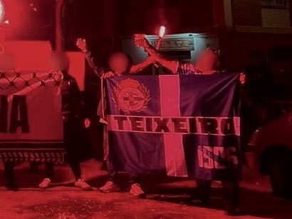 UltrasPresent's tweet photo. Barricada Albinegra (Antifas Castellón) ⚫️⚪️ en solidaridad con Palestina 🇵🇸 y con gente del Depor 🔵⚪️

CD Castellón - Deportivo de La Coruña. (15.02.26) https://t.co/xpgtwjQjVD