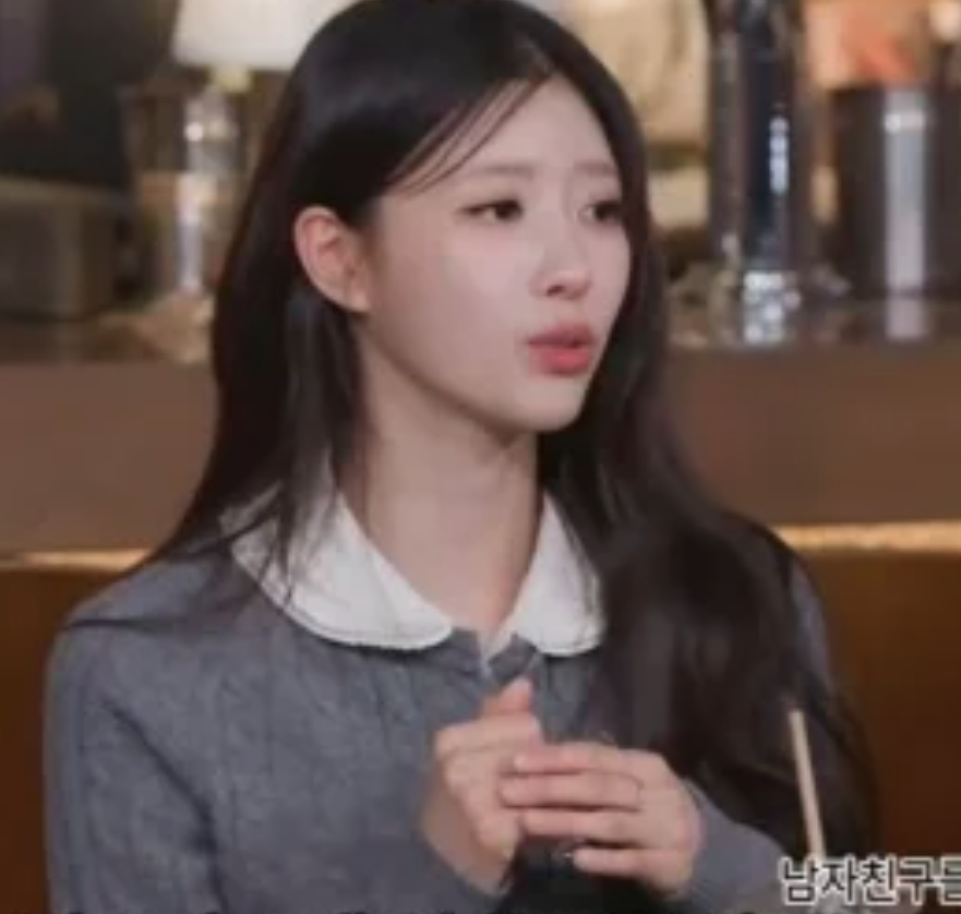 AboutMusicYT's tweet photo. Mijoo of Lovelyz reveals that her ex-boyfriend allegedly cheated on her with a different female kpop idol. https://t.co/C4NXPkHsBh