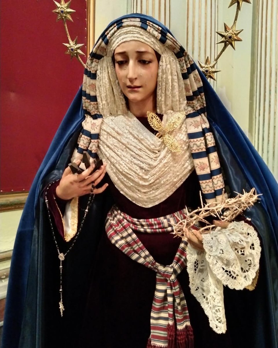 ⚫️#VESTIMENTAS | Nuestra Señora de las Lágrimas ataviada de hebrea de cara a una nueva Cuaresma.

<a href="/EstudiantesJaen/">Cofradía de los Estudiantes</a>