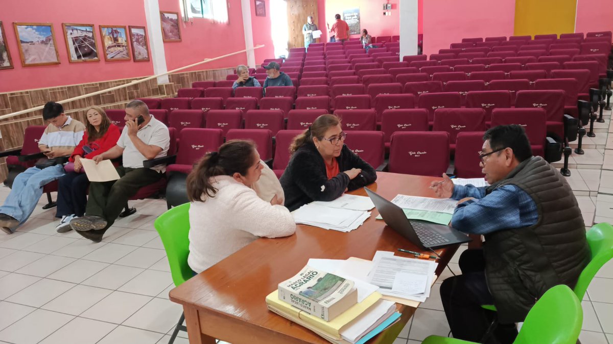 PAgraria's tweet image. 📍 #EstadoDeMéxico 

Se brindó atención en el Centro de Atención Agraria (CDAA) de Otumba, municipio de Otumba, proporcionando orientación y acompañamiento institucional. 🤝📋

#AtenciónAgraria #Orientación #Gestión #PropiedadSocial #NúcleosAgrarios