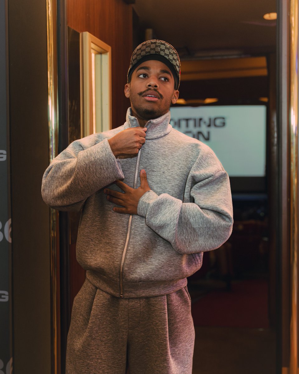 MILES ☀️ tweet media