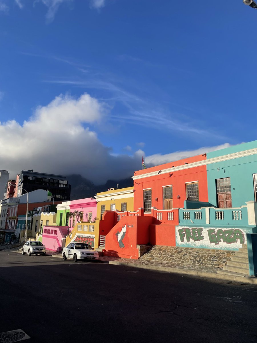 pochaNation's tweet photo. Ketika foto ngasal tapi lo di Cape Town https://t.co/MRyI5E1TYR