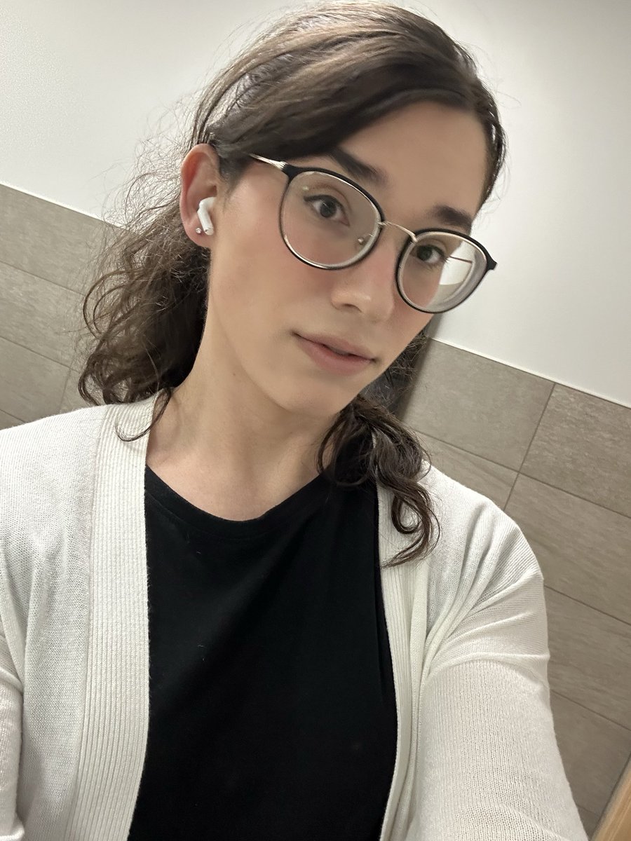 Julia 🏳️‍⚧️ tweet media