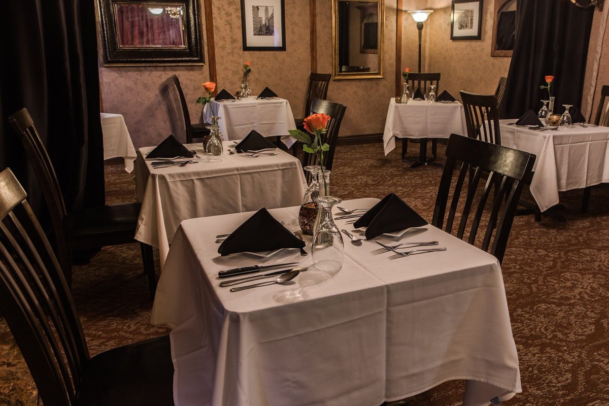 Indulge in an exquisite five-course meal at The Primrose. Located within our 1945 castle, we provide an intimate atmosphere for your special evening. 

Reservations are open Thursday through Saturday. Contact us today at (405) 942-6133 to secure your table.