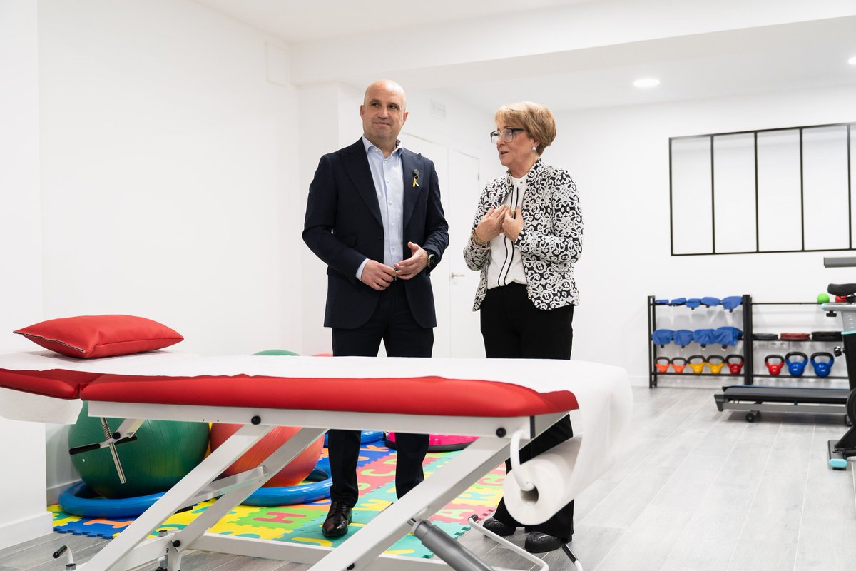 🎗El presidente <a href="/garciaalcainapp/">José Antonio García Alcaina</a> ha asistido a la inauguraciónn de la seda de Asociación <a href="/argaralmeria/">asociación arGar</a> en la calle Altamira, 18. 

📍 Un nuevo punto de encuentro que dispone de espacios adaptados para ofrecer una atención integral tanto a los menores como a sus familias.