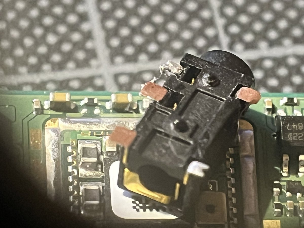 Flo (DF2ET) @ ::1 tweet media