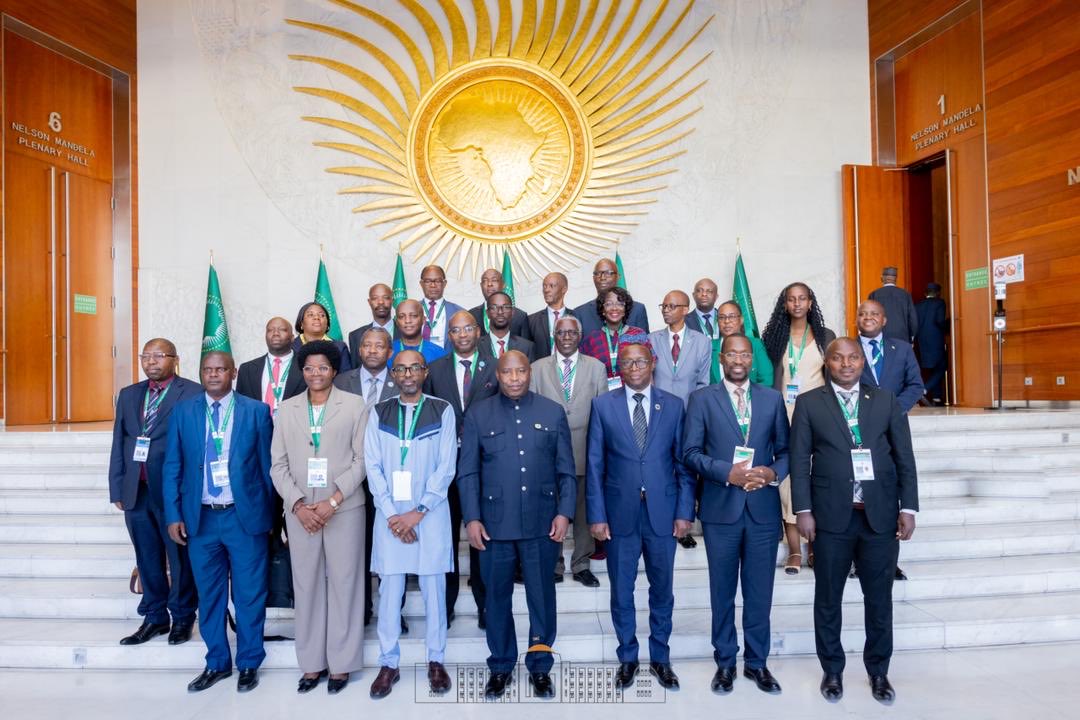 NIBARUTACl51459's tweet photo. #butundi,délégation yariyagiye kuduserukira munama yokugabana mwubahwe.mwabikoze neza guko twahakuye vyishi.
@CBurunga
@MagazineJimbere https://t.co/aq1BlJEROO