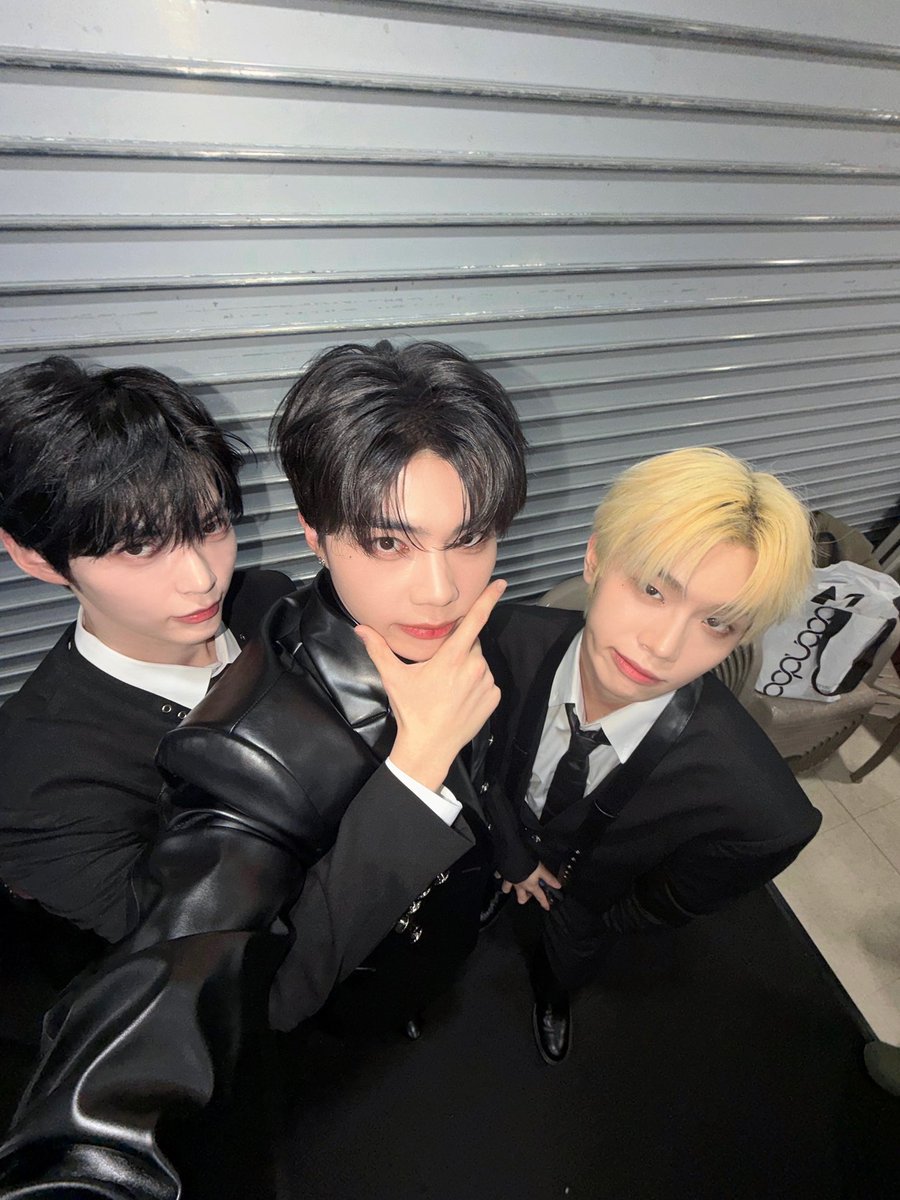 💬꒷꒥ 

🐻 — 📸

꒷#PARKGUNWOOK #박건욱 #제로베이스원 #ZEROBASEONE #ZB1 #제로즈꒷
— 🍯