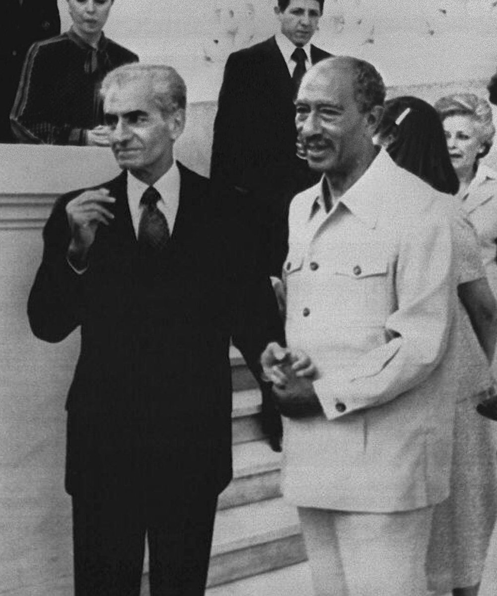 sam___uel's tweet photo. انور سادات: ​«تاریخ قضاوت خواهد کرد که محمدرضا پهلوی چه خدماتی به کشورش انجام داد.» #تاریخ https://t.co/eec5MURV95