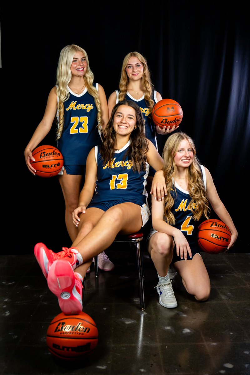 Mercy Monarchs Basketball tweet media