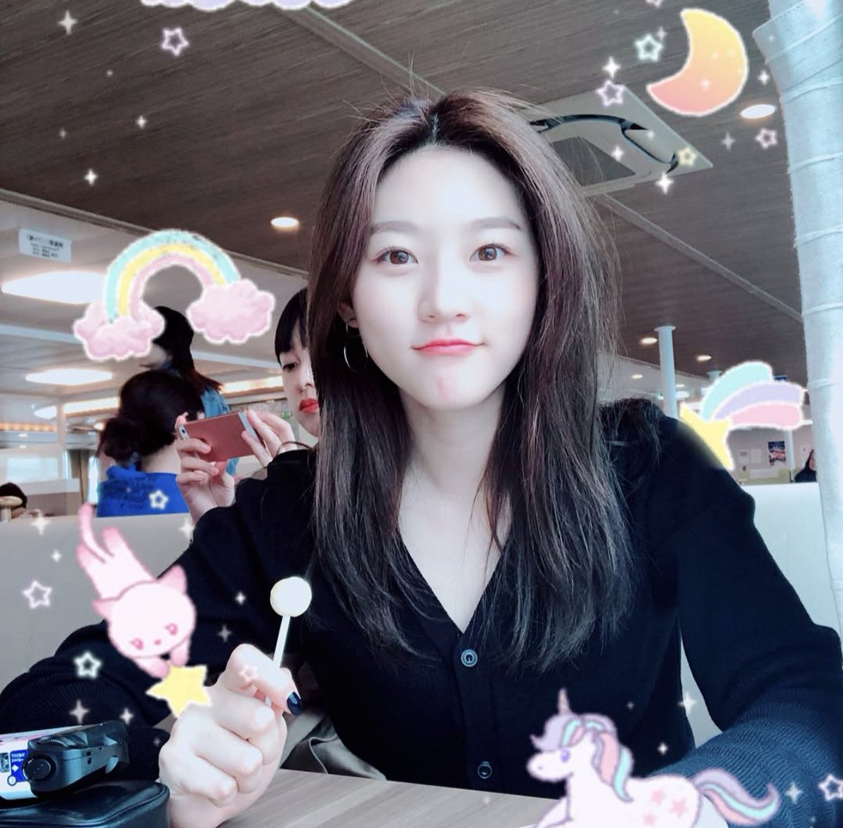 1 ano saeron 💔
que a sua alma tenha encontrado paz e que você esteja feliz e sem dor, o mundo foi muito injusto com você. 
eu te amo e eu sinto sua falta. 🤍🕊️