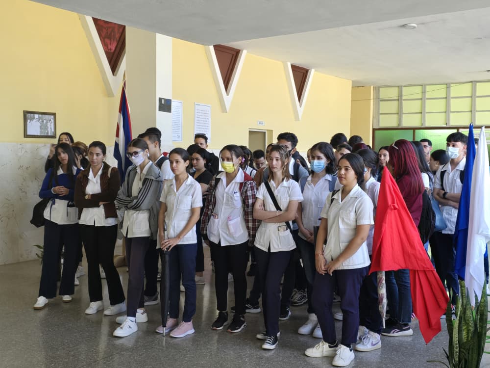 Este inicio del segundo semestre promete, cuánto entusiasmo y alegría en nuestros jóvenes dispuestos a aprender y prepararse a pesar de las circunstancias porque la meta sigue siendo ser médicos
#UCMLT