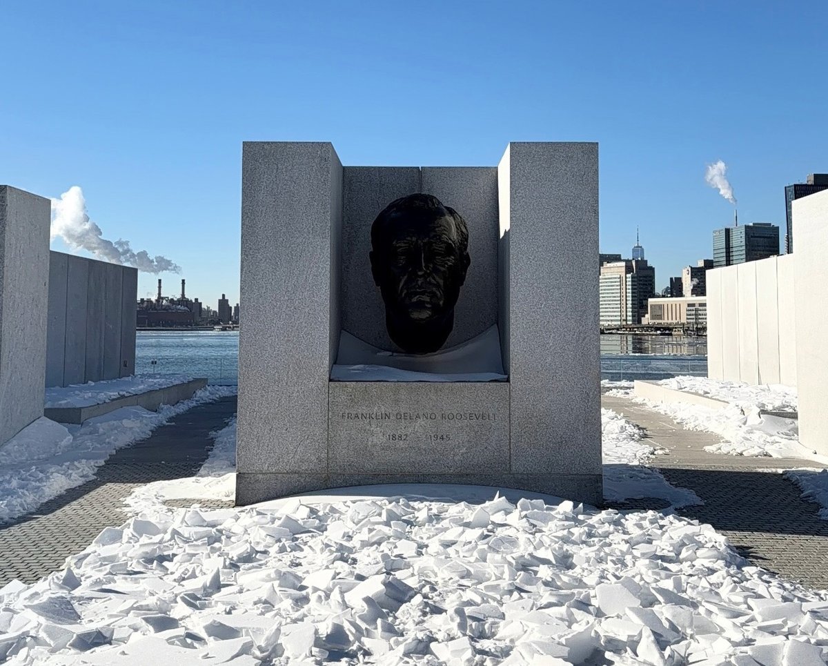 4FreedomsPark's tweet photo. Franklin D. Roosevelt Four Freedoms State Park at the southern tip of Roosevelt Island, NY, is open 9 AM to 5 PM ET daily, except for Tuesdays. Closed on Tuesdays to clean the park. 🌳

Plan your visit → https://t.co/6RVppkPlA3! https://t.co/u0yAuJVlH1