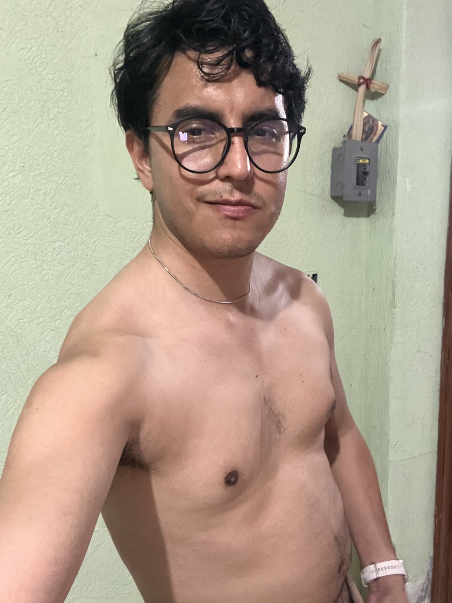 joxxgarcia's tweet photo. Arriba o abajo? https://t.co/SolRYVDONL