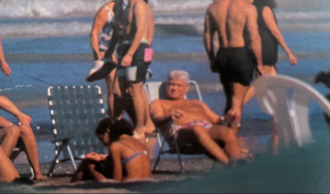 Real Time tweet media