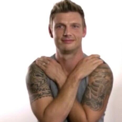 iconickbsb's tweet photo. i love @nickcarter and nick fans sm 🥰 https://t.co/1kdH9HS6hl