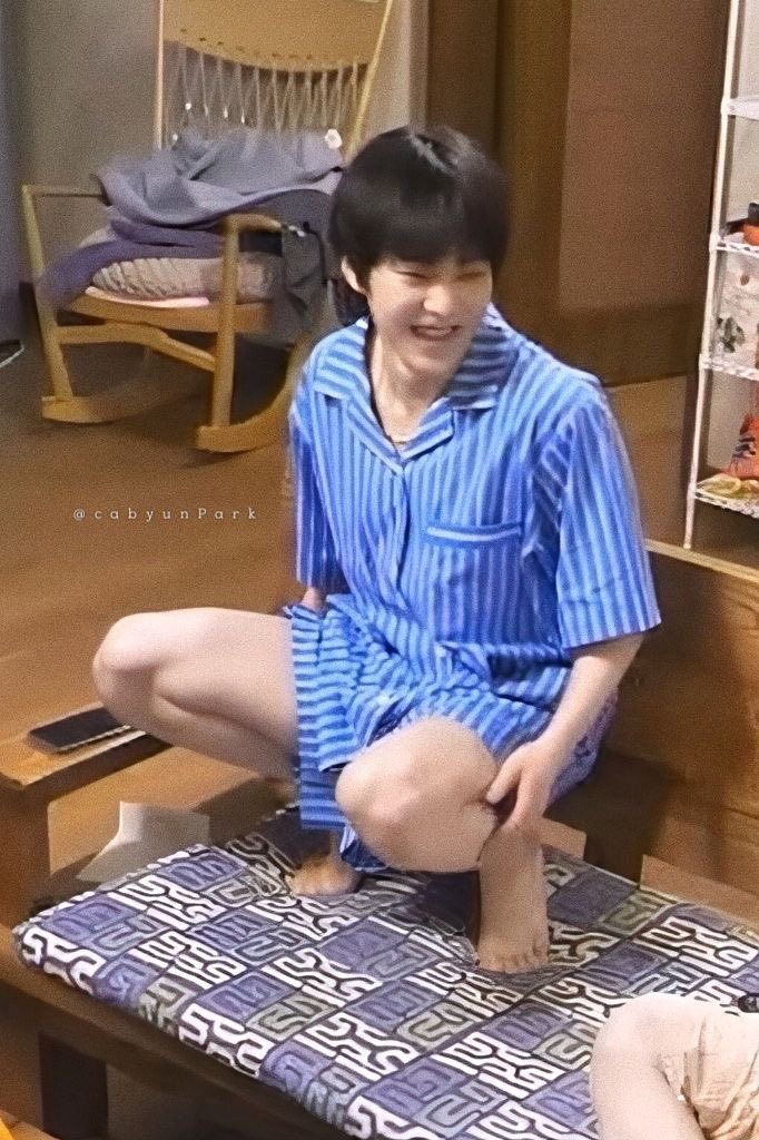 pretty face pretty legs pretty thighs pretty feet