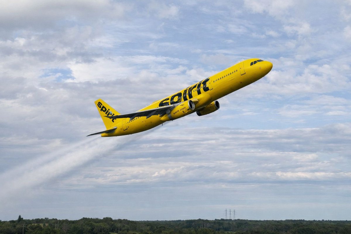 mymixtapez's tweet image. Since 1983, Spirit Airlines has not killed a single passenger in a crash, they have the best safety record in U.S. Aviation!