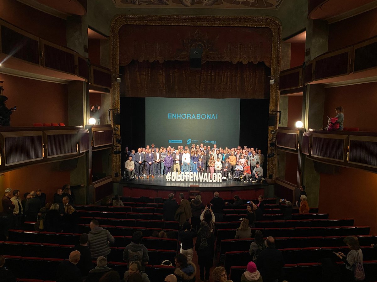 La Comarca d'Olot tweet media