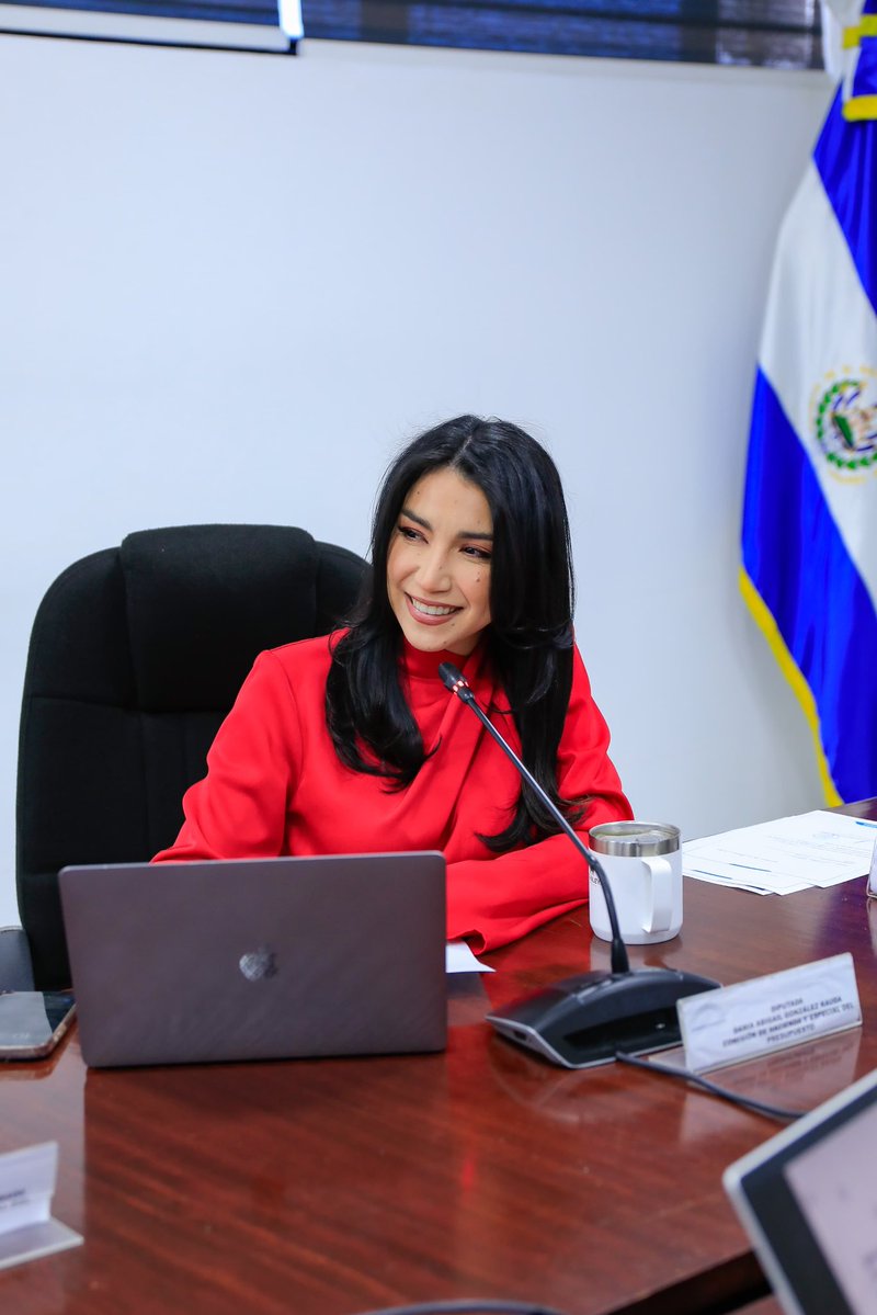 Dania González tweet media