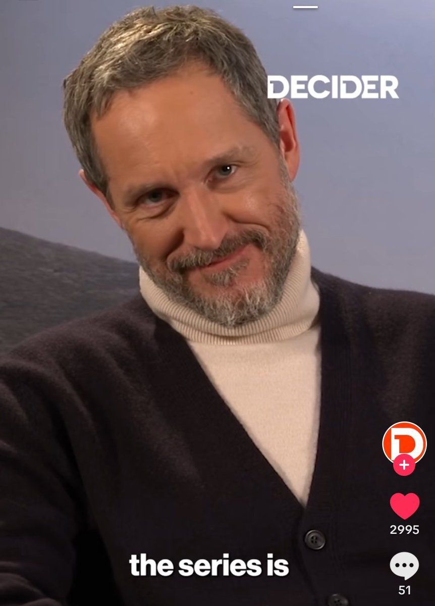 he's looking at my soul (I don't complain)