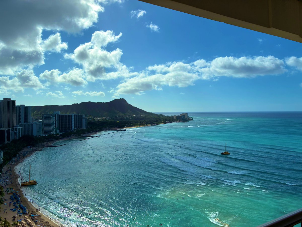 ky4na's tweet photo. ハワイ最高でした！
また来る〜🤙 https://t.co/xtRVoy6w3b