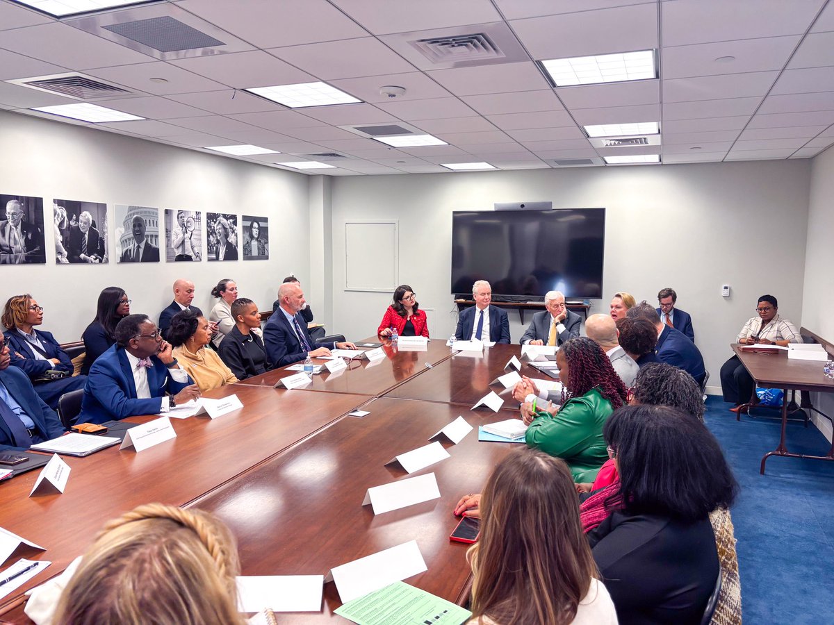 RepSarahElfreth's tweet photo. Since 1992, @MD_CommColleges has served as a unified voice advocating for Maryland’s 16 community colleges and supports the educational needs of over 100,000 students across the state. @ChrisVanHollen, @RepStenyHoyer, @RepAprilDelaney, @RepJohnnyO, and I met with the Executive and Legislative Directors of MACC, Dr. Brad Phillips and Drew Jabin, along with representatives of our community colleges – including @AnneArundelCC and @HowardCC – to brainstorm ways to expand workforce and cyber training opportunities, improve financial transparency for students, and increase access to Pell Grants. Community colleges are often a crucial first step into higher education for many students. Supporting their success means supporting our future.