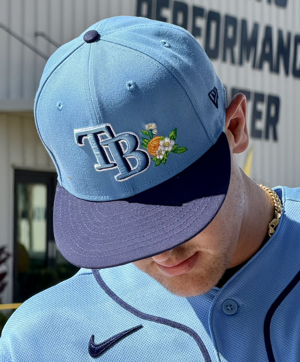 Damn…….$56 for an official fitted <a href="/RaysBaseball/">Tampa Bay Rays</a> 26 Spring Training Cap with an orange 🍊 on the front…not a Grapefruit 
<a href="/NewEraCap/">New Era Cap</a> #SpringTrainingCap 😬💵 💵 💵 <a href="/iAmNickWize/">Nick Wize</a> <a href="/TKras/">Tom Krasniqi</a> <a href="/PatandAaronShow/">The Pat & Aaron Show</a> <a href="/beachsnooker/">Ken Taylor</a> <a href="/stevecarney/">Steve Carney</a>
