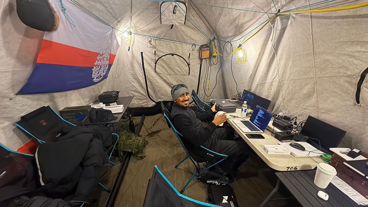 Eliot Pence tweet media