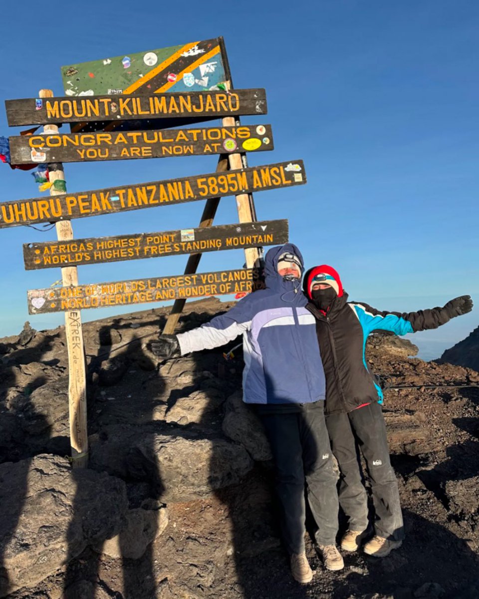 ElonWSoccer's tweet photo. Elon WSOC top of the world 🏔️
Over j-term, Isa Murdock and Ashlee Brehio took part in a study-abroad class that included summiting Mount Kilimanjaro in Tanzania, the largest mountain in Africa and one of the Seven Summits of the World! 👏
#PhoenixRising | #EUWSOC https://t.co/OX8EsWugGR