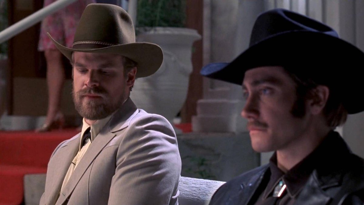 I just rewatched brokeback mountain at the cinema and i diDNT REMEMBER HOPPER IS IN IT?????? JUMPSCARE
