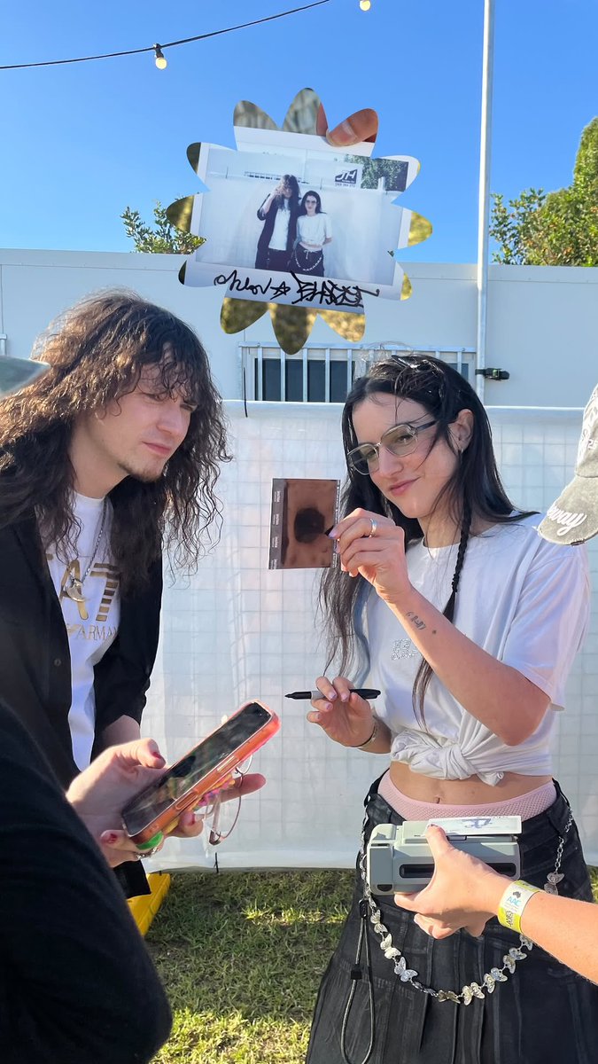 infooklou's tweet photo. New photos of Oklou with Bladee at Laneway Festival 🩵

📷 kellerylin https://t.co/UdWB8IZgCf